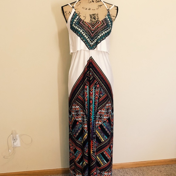 Colorful Aztec Patterned Maxi Dress - Picture 4 of 5